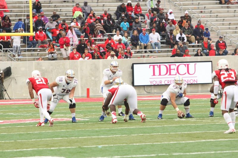 TDECU_game (Source: Houston Cougar Football)